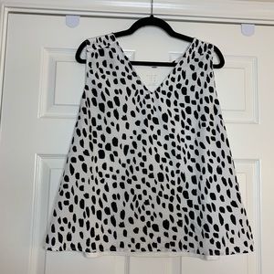 Like New Sleeveless A New Day Top